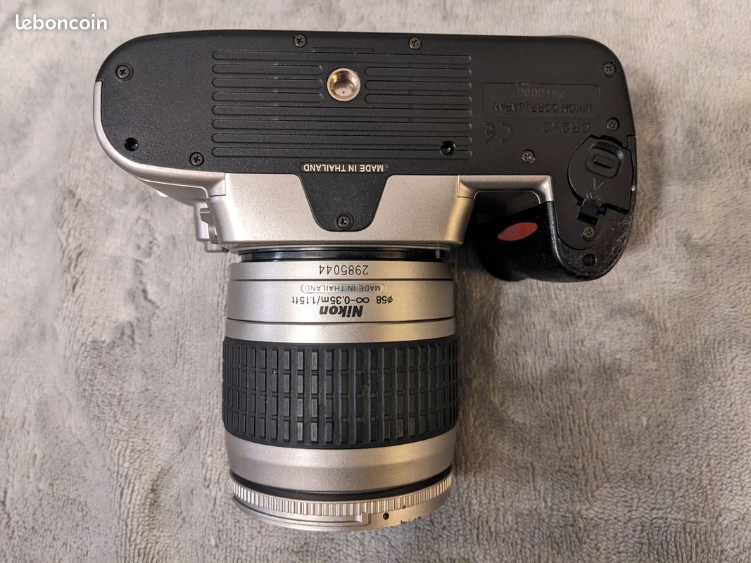Nikon L35 Objectif Vintage 35mm 1:28 ISO USA - Avec 2 Objectifs Spéciaux & Étui