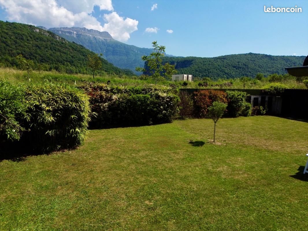 Maison 5 pièces 232 m² · à Coublevie · 232 m² · 435 000 €