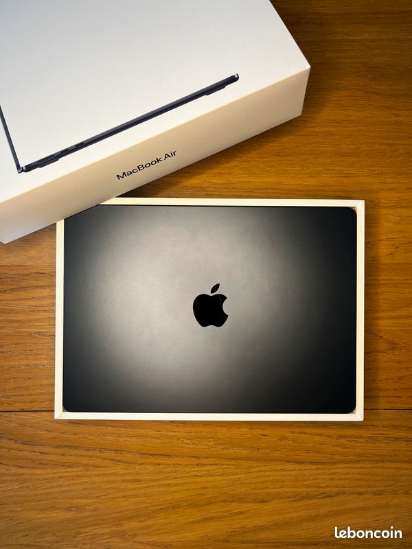 MacBook Air M3 - 2024 - Minuit - 256Go + Magic Mouse (image 1)
