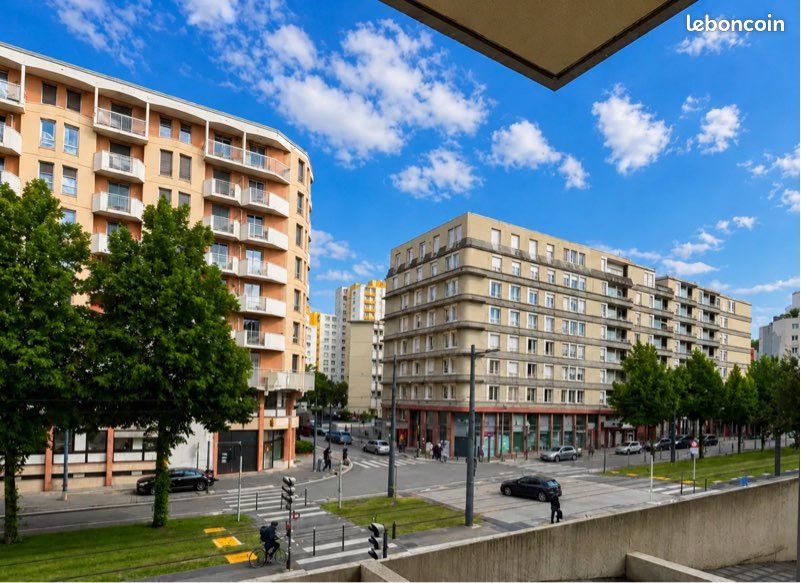 Appartement 3 pièces 61 m² · à Saint-Étienne · 60,6 m² · 54 000 €
