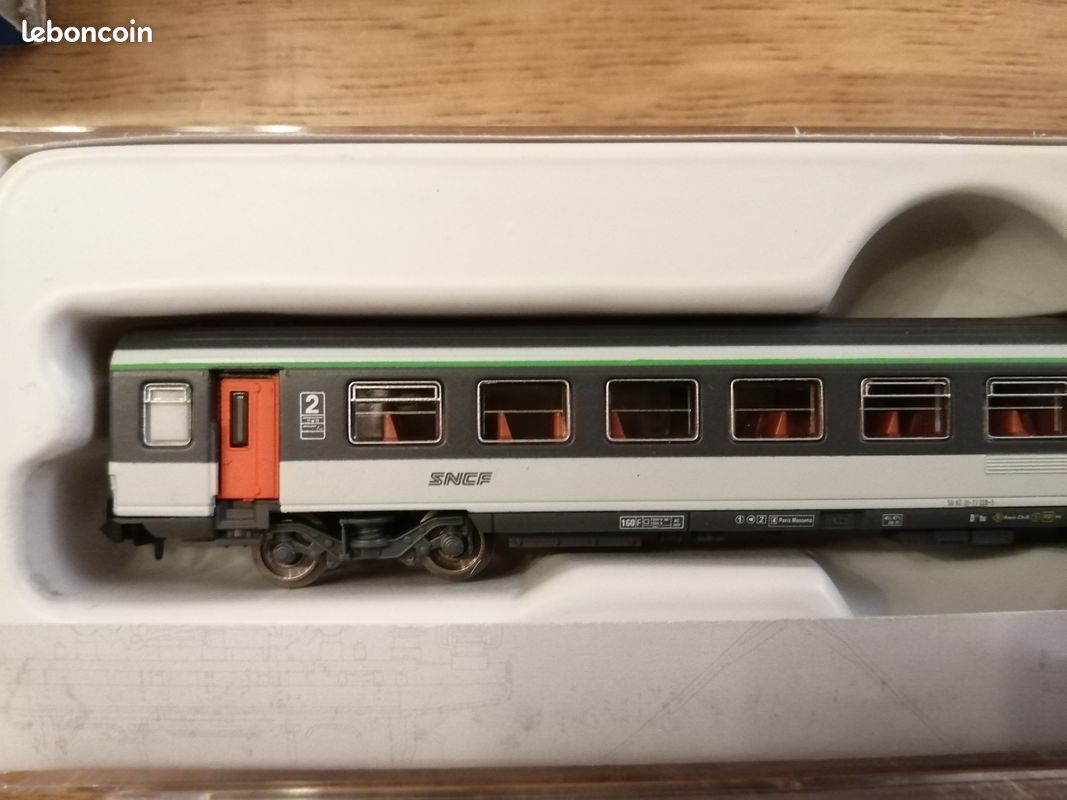 Piko 94502 – Set De 2 Voitures Corail Vu SNCF – Échelle N (1/160) – Époque V