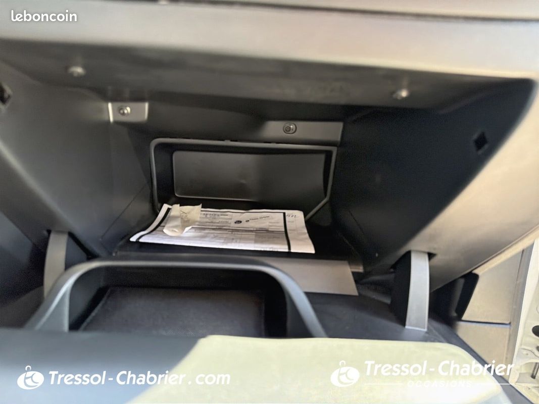 CITROEN C3 PureTech 83 S&S BVM5 Shine (image 28)