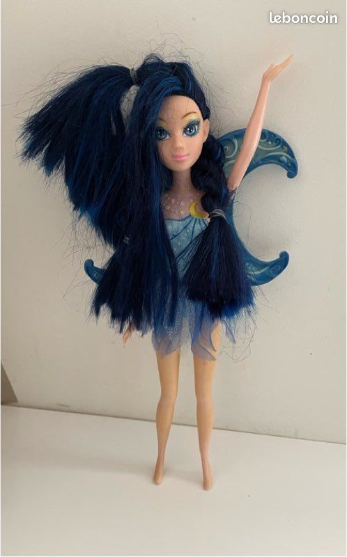 Barbie Fairytopia Magic of the Rainbow Lumina (2006) (image 1)
