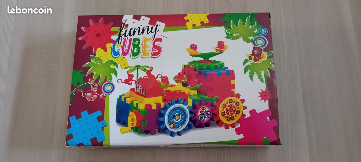 Funny cubes (image 1)