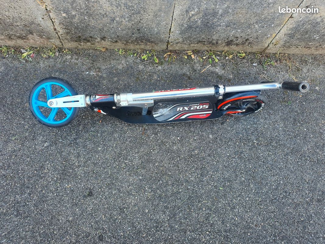 Trottinette Hudora Big Wheel RX 205 - Rouge Et Noir, Pliable, Roues 8 Pouces - Occasion En état Fonctionnel