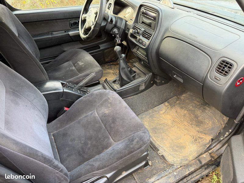 Toute pièces 4x4 Nissan D22 Navara Double cabine King cab 2.5 tdi 133cv 4wd Hardtop (image 3)
