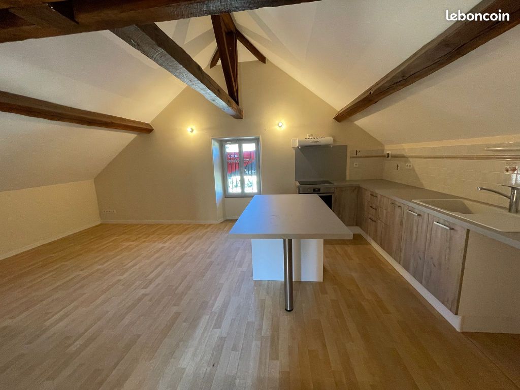 Appartement 3 pièces 49 m² · à Maligny · 49 m² · 555 €/mois