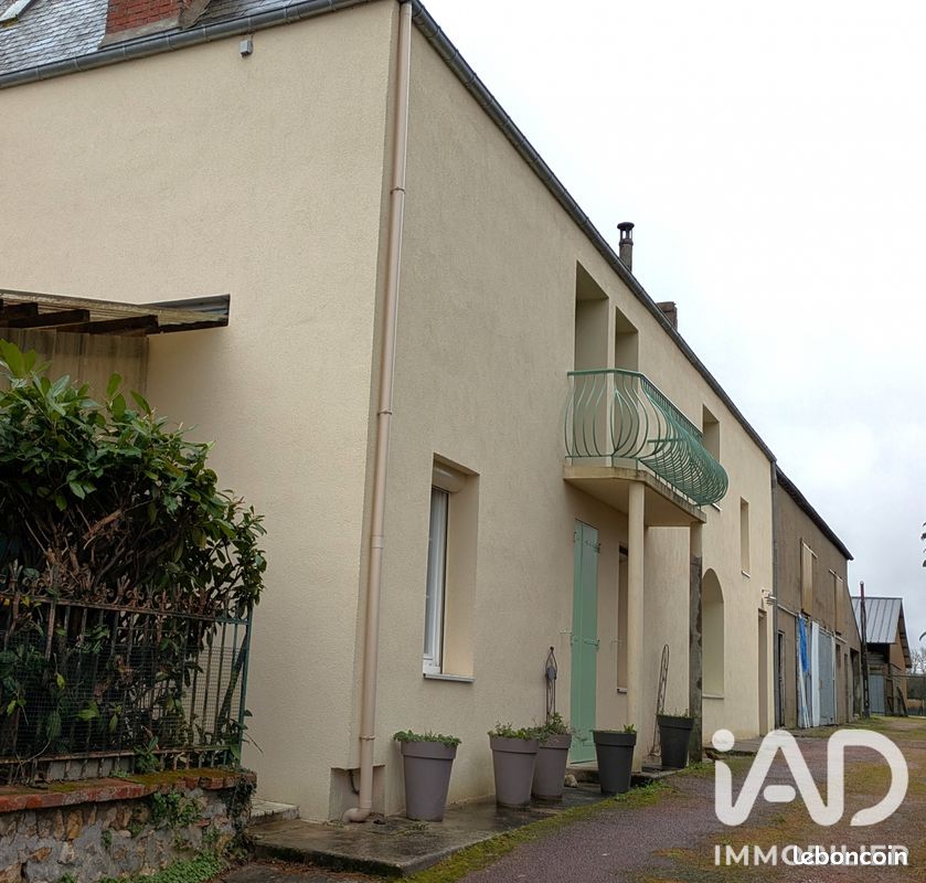 Maison 8 pièces 185 m² · à Saint-Brisson-sur-Loire · 185 m² · 148 000 €