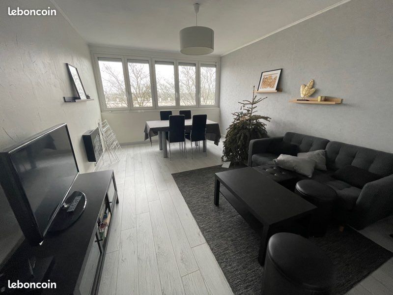 Appartement 5 pièces 72 m² · à Nantes · 72 m² · 400 €