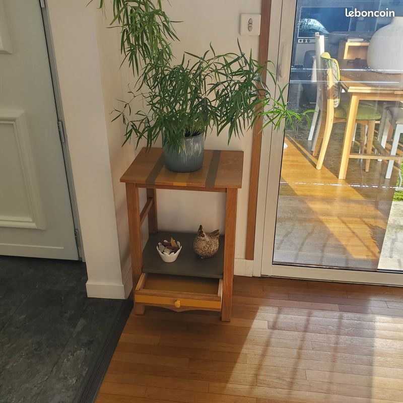 Petite table d´appoint (image 2)