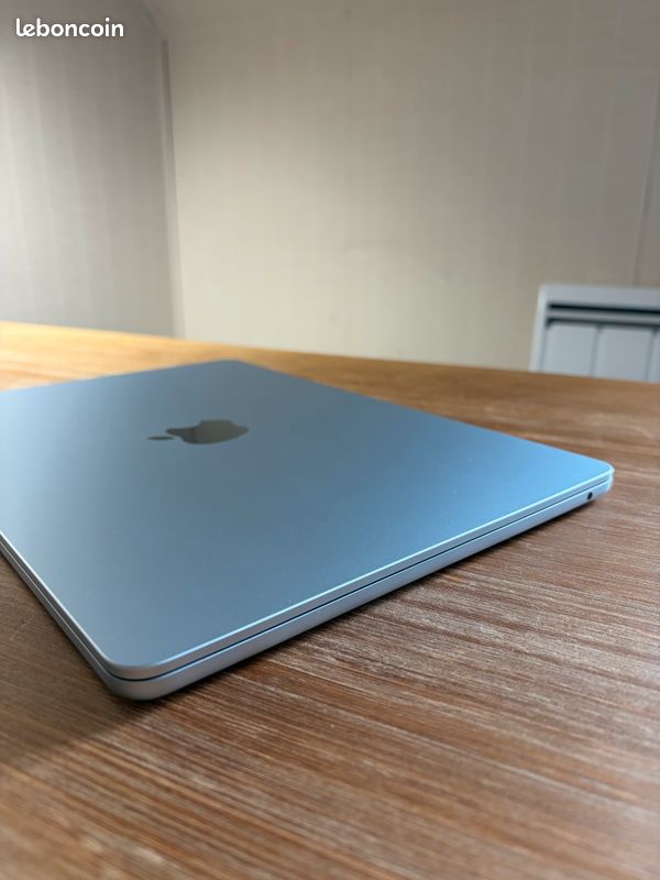 Apple Macbook Air M4 13,6", 256 Go SSD, 16 Go RAM, CPU 10 coeurs, GPU 8 coeurs, Bleu ciel (image 3)