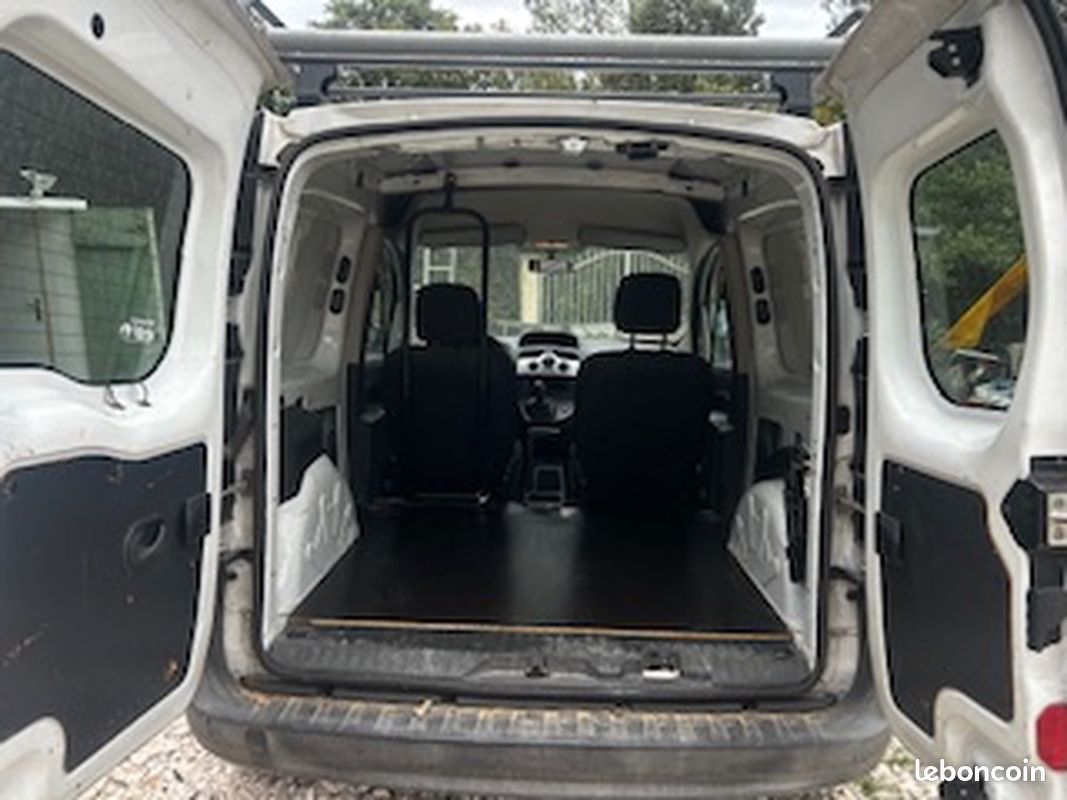 RENAULT Kangoo EXPRESS 1.5 DCI 75 STE GENERIQUE (image 10)