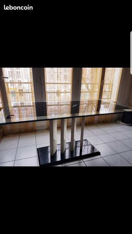 Table en verre (image 2)
