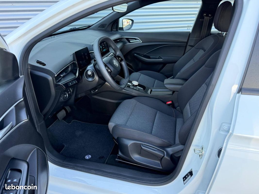 Mg motor MG3 1.5 Hybrid+ 195ch Standard (image 8)