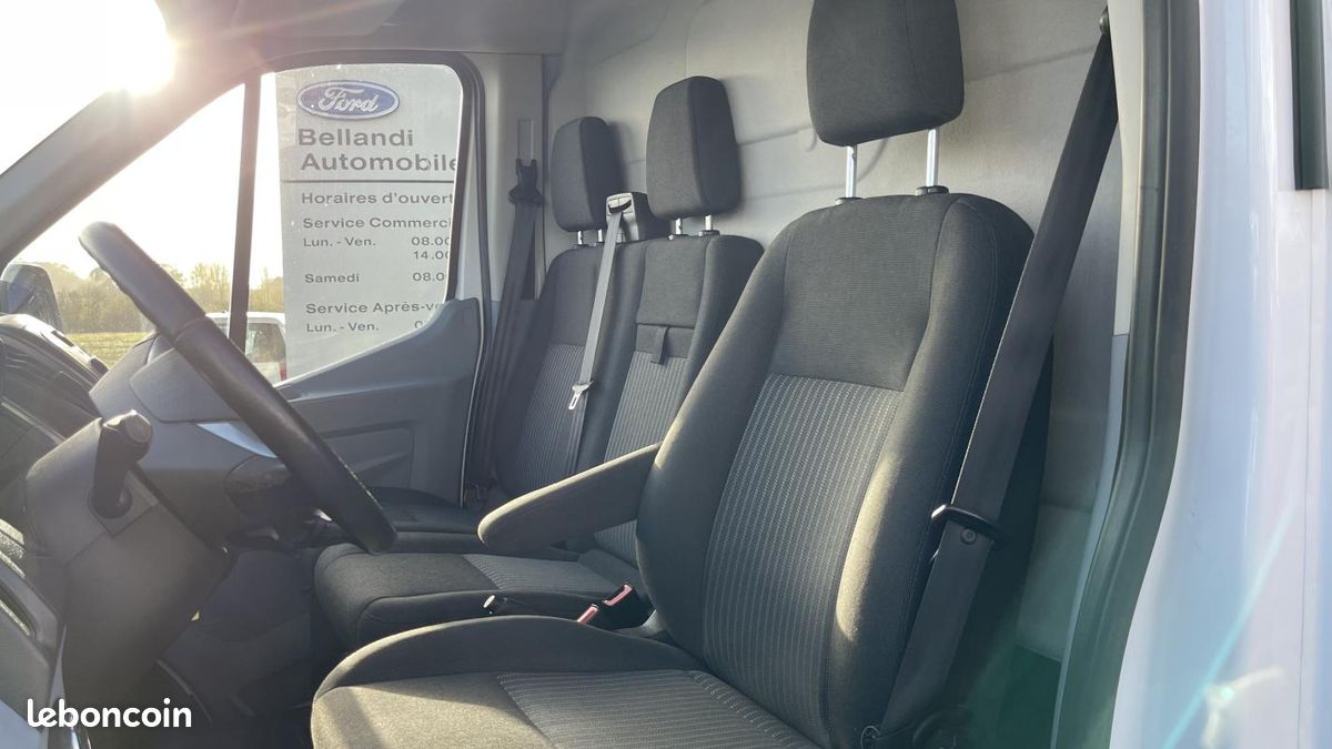 Ford Transit FOURGON 350 L3H2 2.0 ECOBLUE - 130 S&S TRACTION TREND BUSI (image 8)