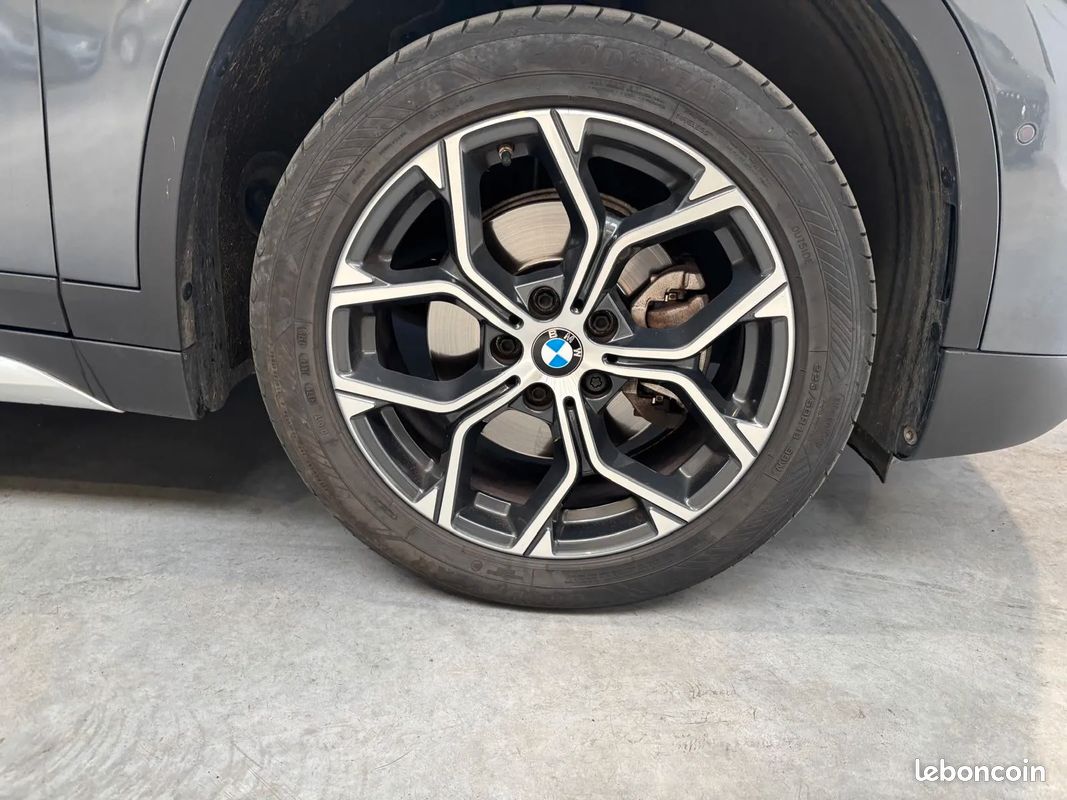 BMW X1 xLine / 2.0 150 Boîte auto - CarPlay - Sièges elec chauffants - Full Led - Caméra (image 40)