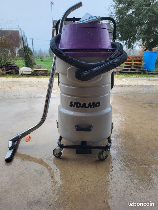 Aspirateur professionnel (image 1)
