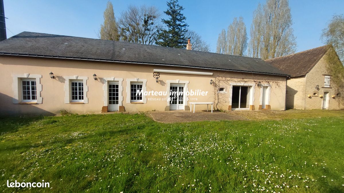 Maison 8 pièces 153 m² · à Saint-Pierre-des-Bois · 153 m² · 256 560 €