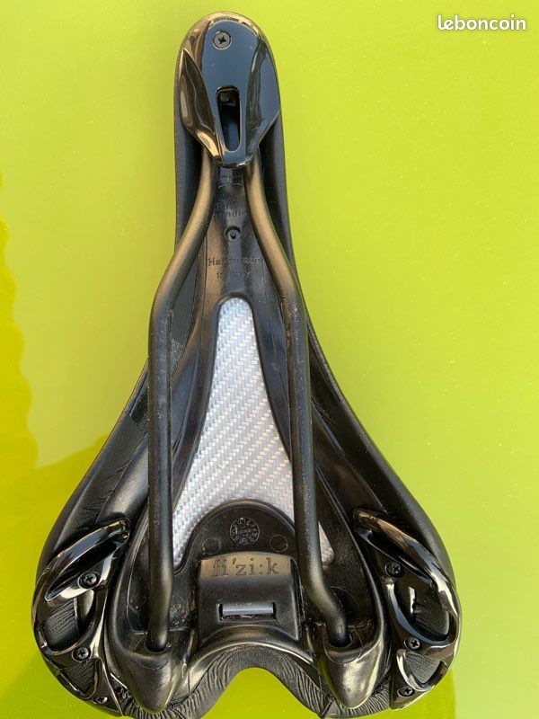Selle De Vélo De Route Fizik Arione R7 D'occasion - Bon état Général - Voir Description