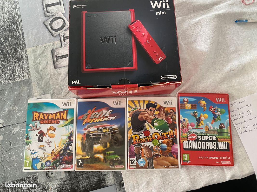 WII mini console (image 1)