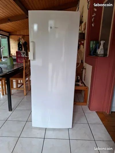 Congélateur Armoire BOSCH Livraison possible (image 1)