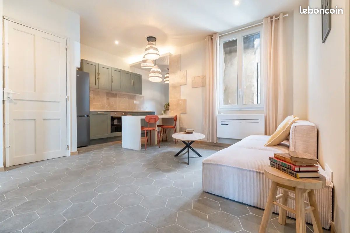 Appartement 5 pièces 68 m² · à Marseille · 68 m² · 2 120 €