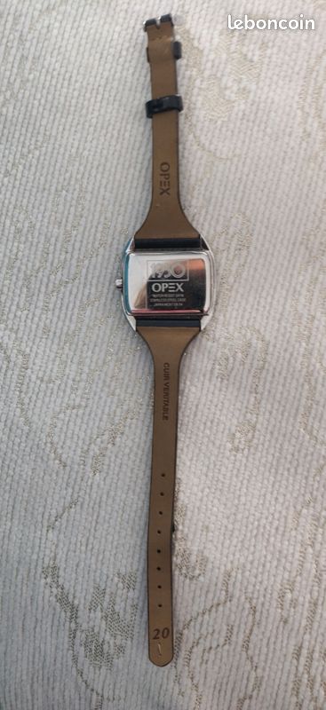 Montre femme Lacoste Crocorigin Bracelet argenté mailles milanaises