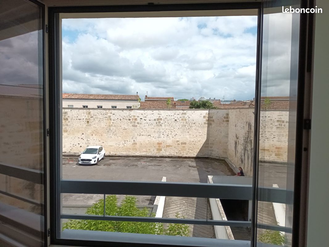 Appartement 1 pièce 28 m² · à Bordeaux · 28 m² · 665 €