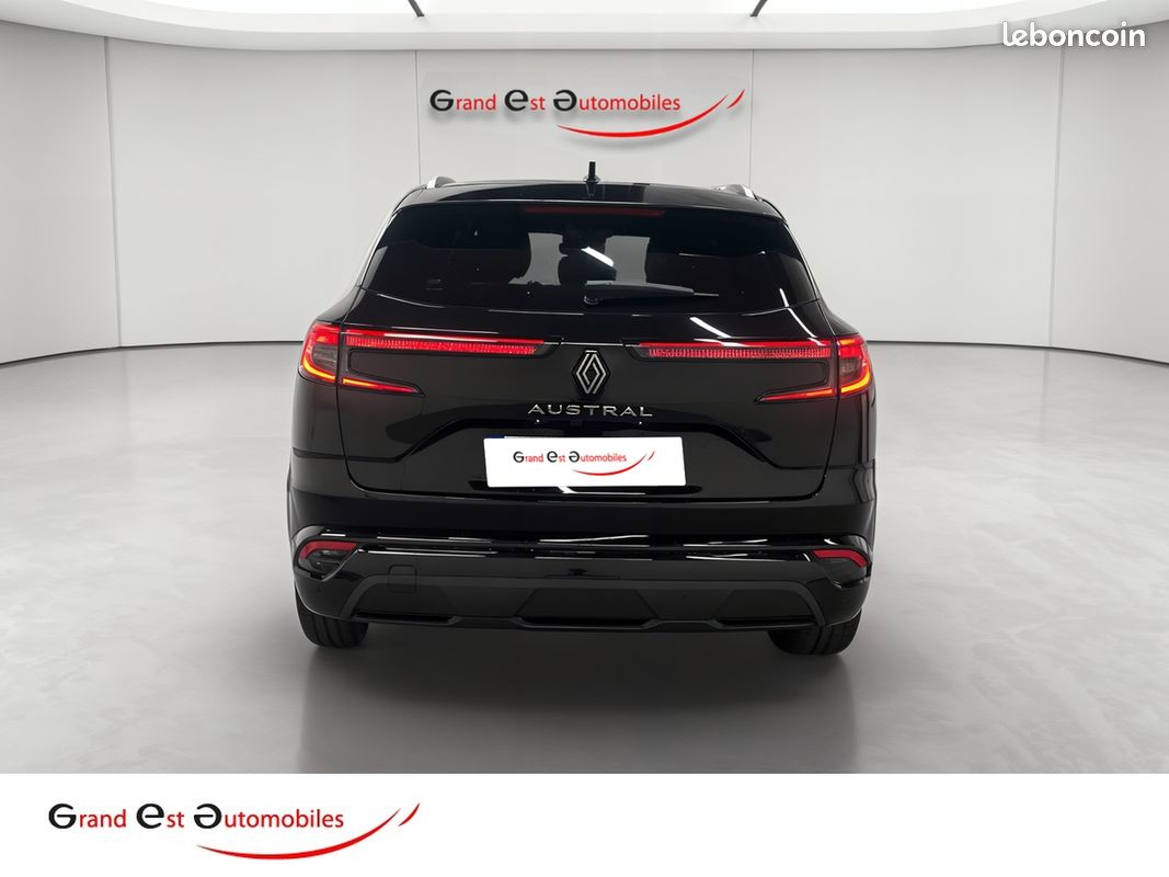 RENAULT Austral mild hybrid 160 auto Iconic (image 4)