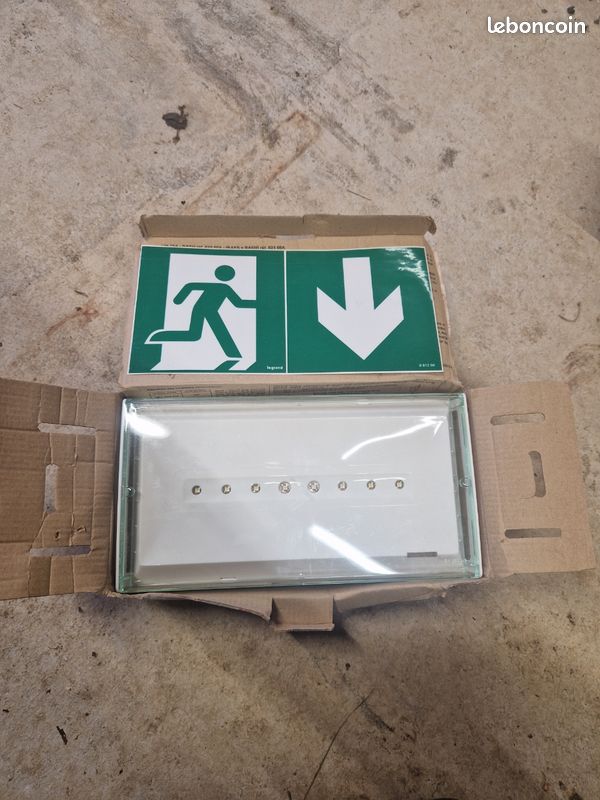 Bloc secours LEGRAND (image 1)