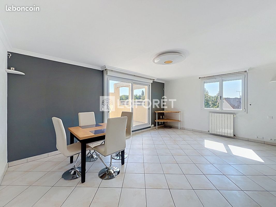 Appartement 3 pièces 72 m² · à Moissy-Cramayel · 72 m² · 1 090 €/mois