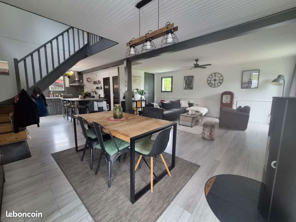 Maison 4 pièces 120 m² · à Bas-en-Basset · 120 m² · 295 000 €