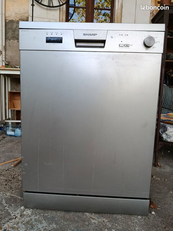 Lave vaisselle Sharp (image 1)