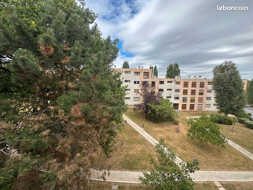 Appartement 4 pièces 80 m² · à Villecresnes · 80 m² · 185 000 €