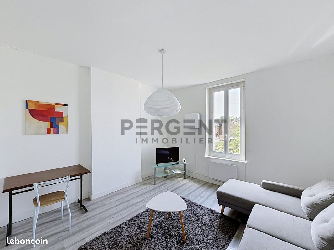 Appartement 2 pièces 37 m² · à Charleville-Mézières · 37 m² · 450 €