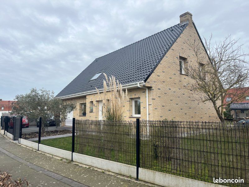 Maison 6 pièces 144 m² · à Herzeele · 144 m² · 355 000 €