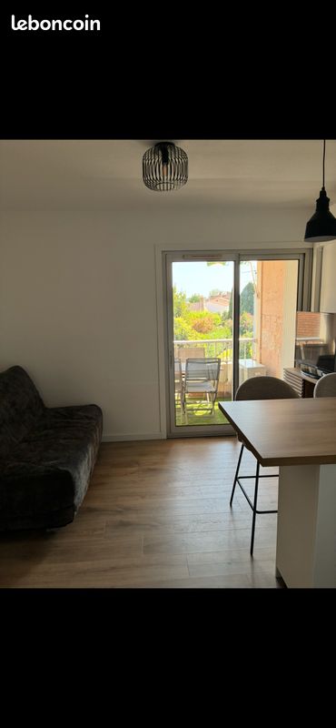 Appartement 1 pièce 23 m² · à Six-Fours-les-Plages · 23 m² · 650 €/mois