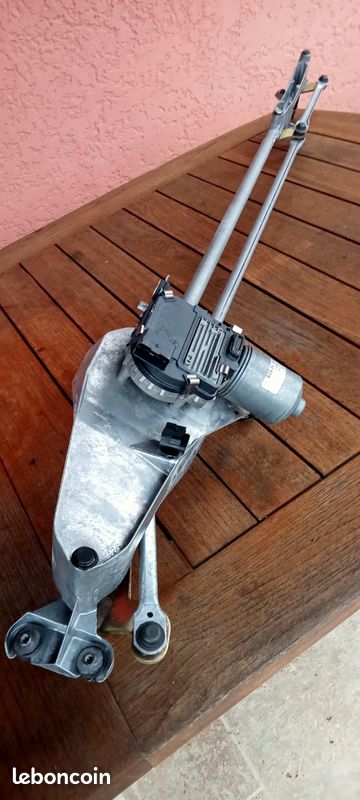 Moteur essuie glace espace 4 (image 1)