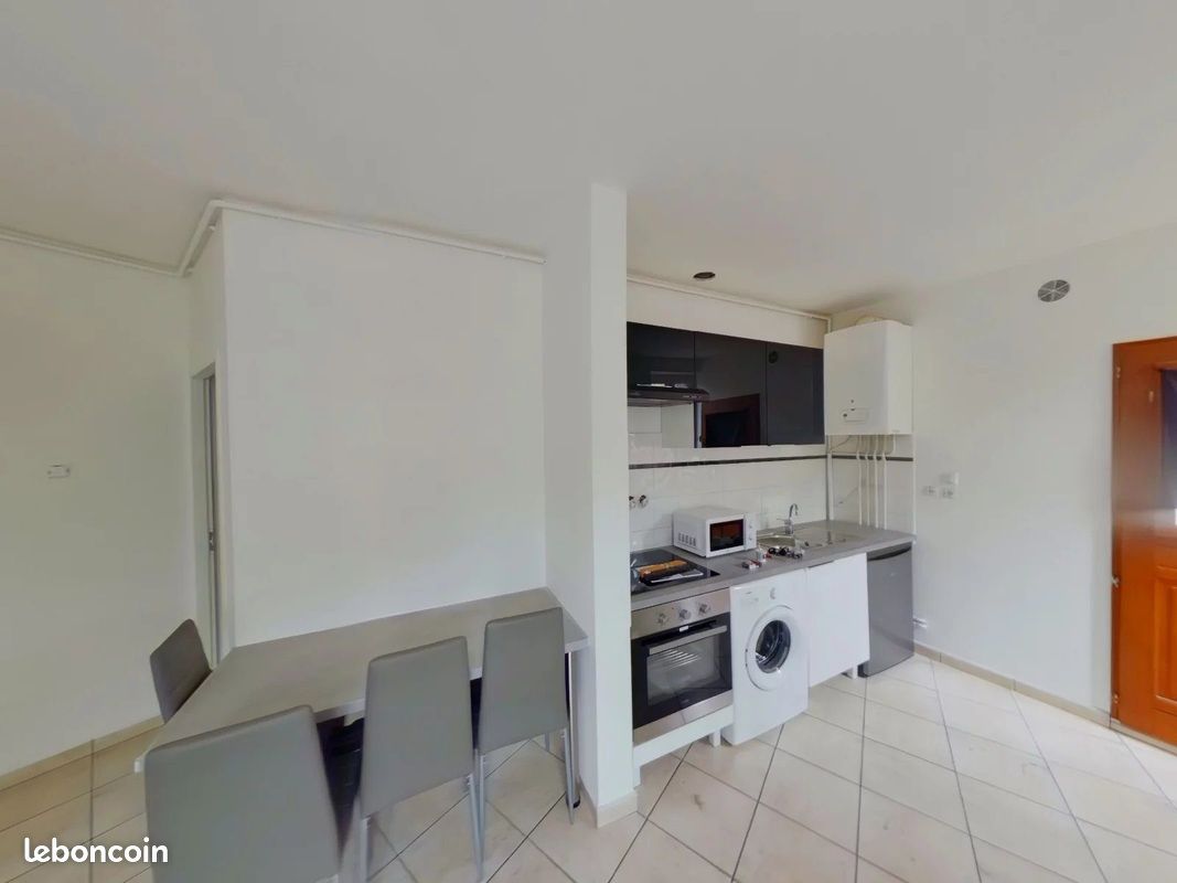 Appartement 3 pièces 57 m² · à Saint-Étienne · 57 m² · 550 €