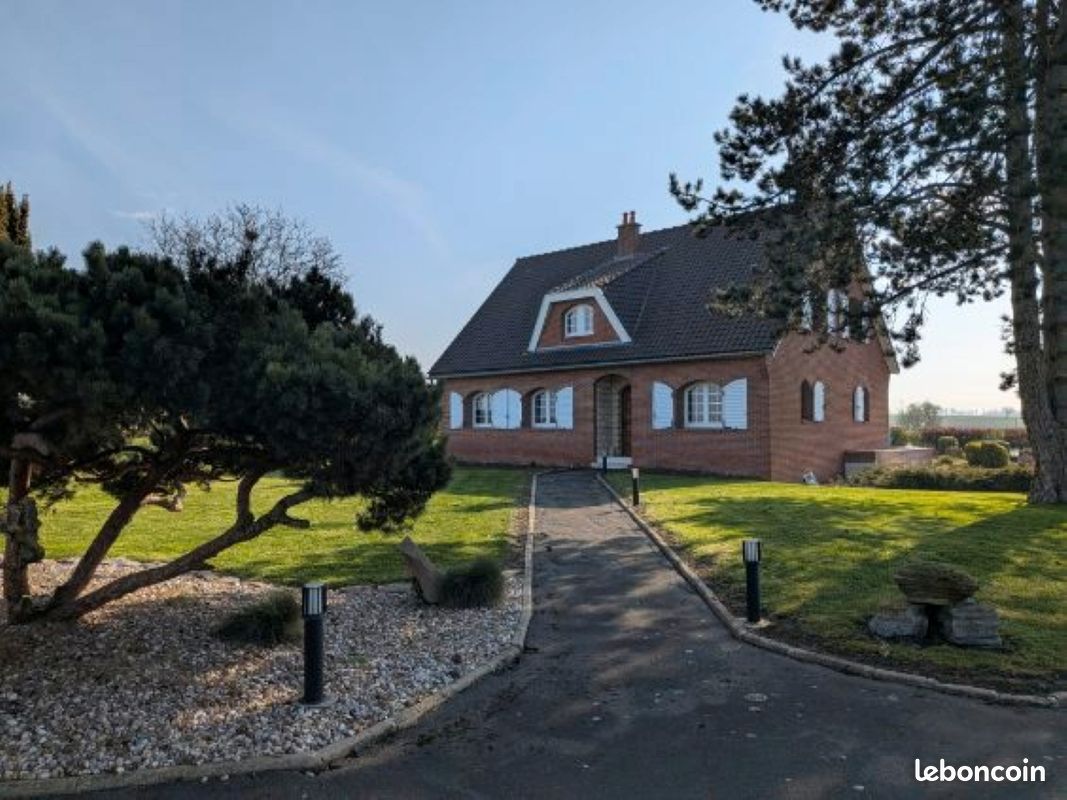 Maison 9 pièces 160 m² · à Solesmes · 160 m² · 309 500 €