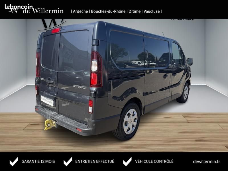 Renault Trafic III Fourgon L1H1 2T8 Grand Confort 2.0 150 ch BVA6 (image 3)