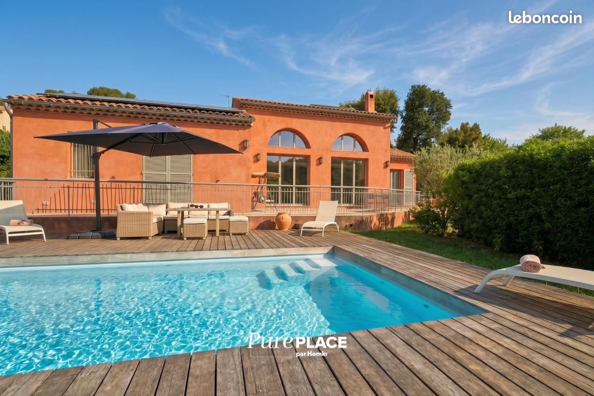Maison 5 pièces 172 m² · à Vallauris · 172 m² · 1 350 000 €