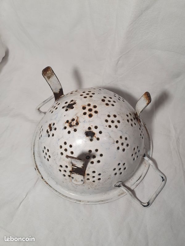 Ancienne Passoire Le Trèfle France – Aluminium 21 Cm, Trois Pieds, Années 1920-1940