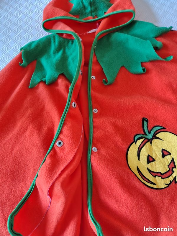 Cape halloween (image 2)