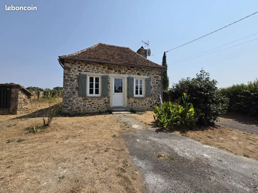 Maison 3 pièces 57 m² · à Salon-la-Tour · 57 m² · 720 €