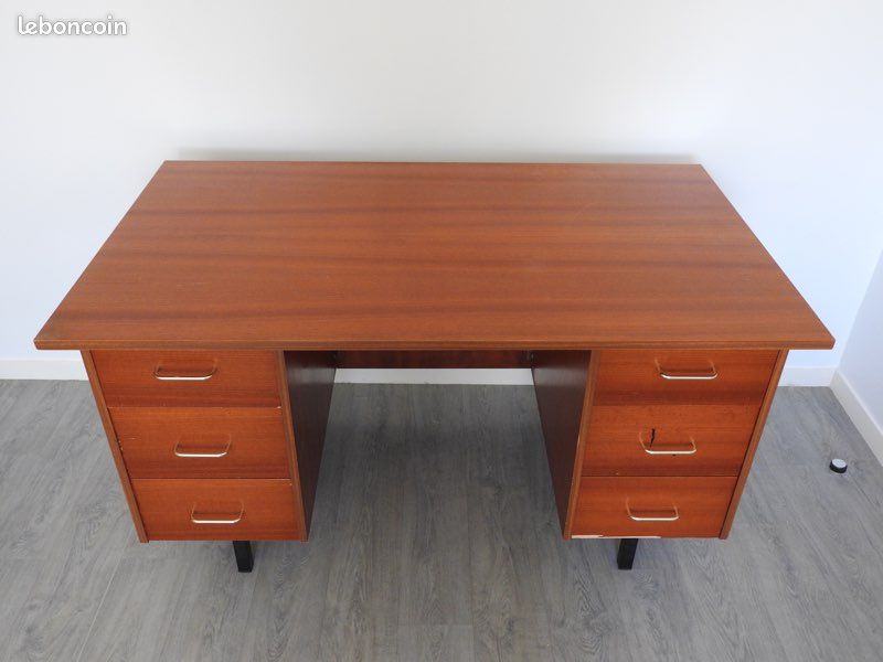 Bureau années 70 (image 2)