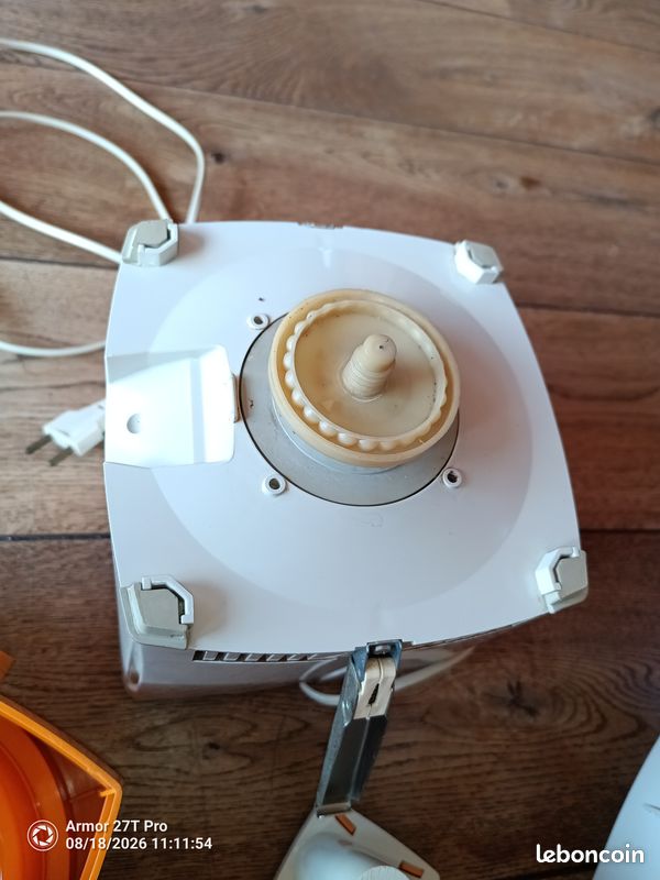 Centrifugeuse / extracteur de jus vintage Moulinex (image 8)