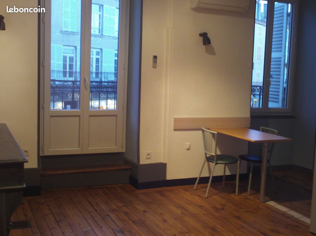 Appartement 1 pièce 25 m² · à Issoire · 25 m² · 423 €/mois