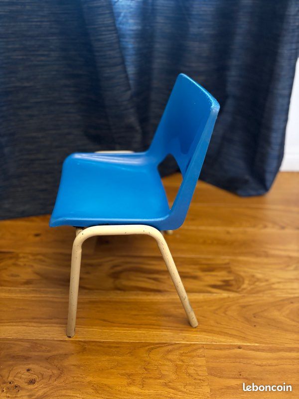 Chaise d’école vintage (image 2)