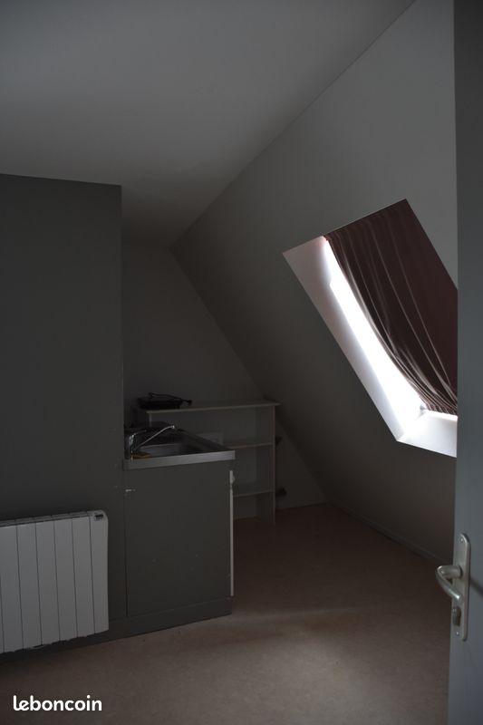 Appartement studio 24 m² 1 pièce centre Rignac 12390 (image 2)